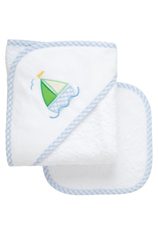 BLUE SAILBOAT HOODED TOWEL SET