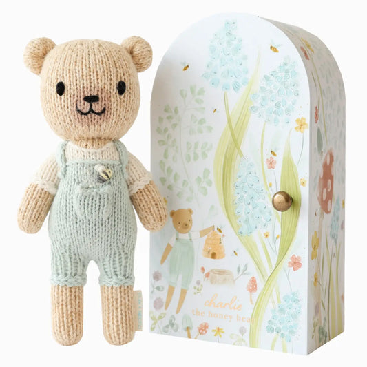 TINY BOXED CUDDLE & KIND